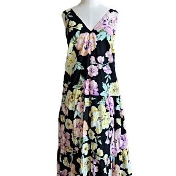 NWTO Who What Wear Black Floral Maxi Dress V Neck Sleeveless Tiered Small boho - Picture 9 of 9